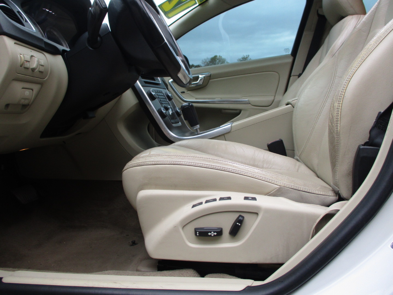 Volvo S60 T5 2012 Volvo S60 T5 2012