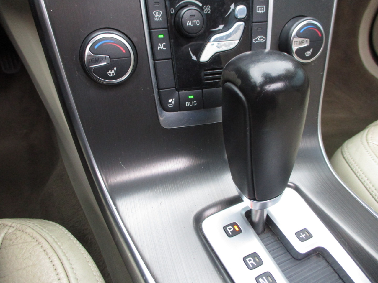 Volvo S60 T5 2012 Volvo S60 T5 2012