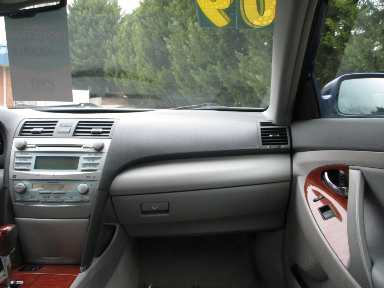 Toyota Camry LE V6 6-Spd AT 2009