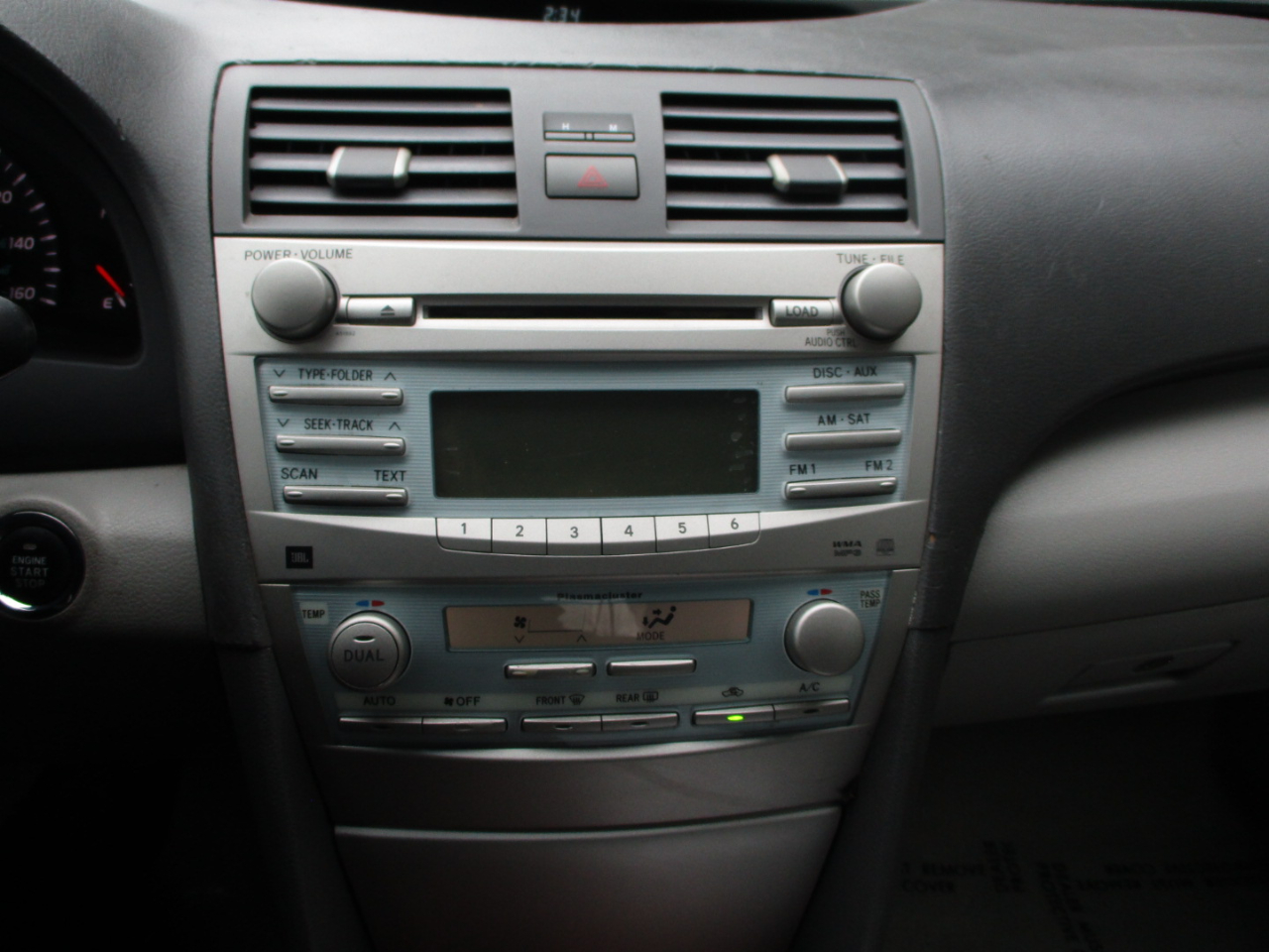 Toyota Camry LE V6 6-Spd AT 2009