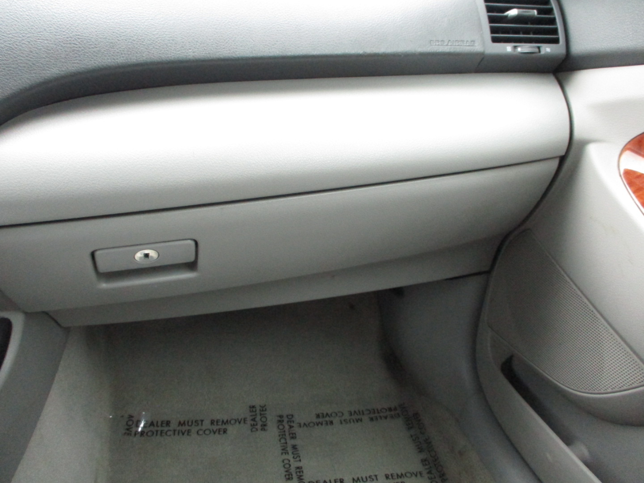 Toyota Camry LE V6 6-Spd AT 2009