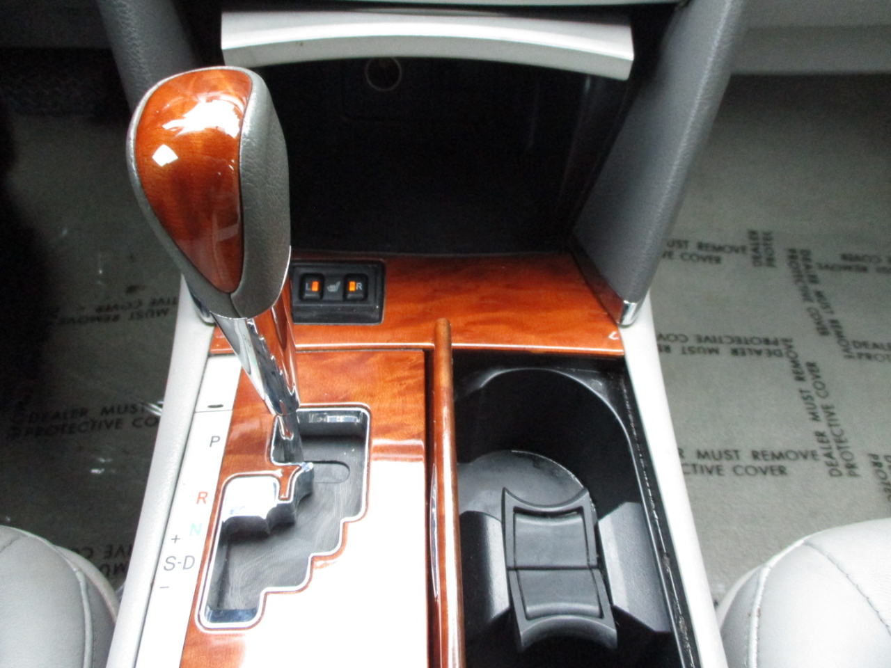 Toyota Camry LE V6 6-Spd AT 2009