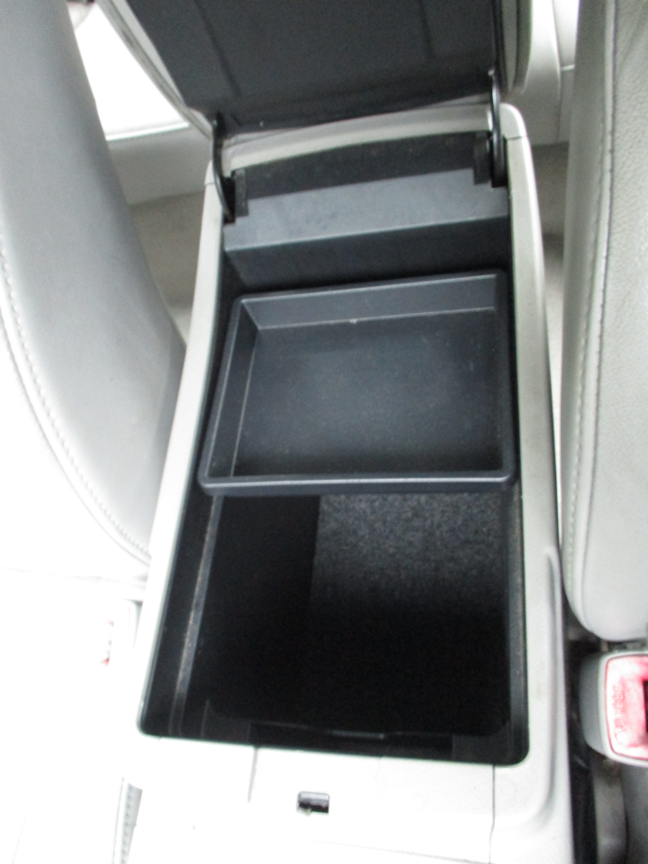 Toyota Camry LE V6 6-Spd AT 2009