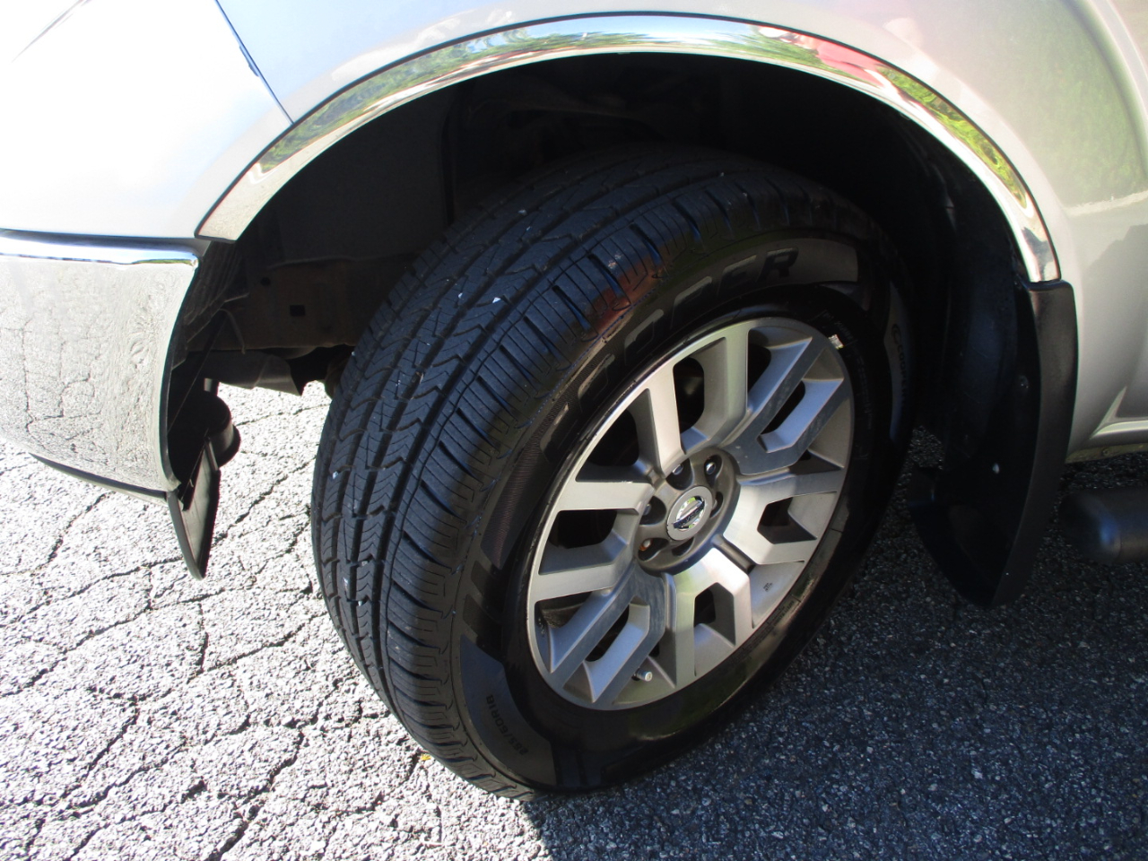 Nissan Frontier SL Crew Cab 4WD LWB 2013 Nissan Frontier SL Crew Cab 4WD LWB 2013