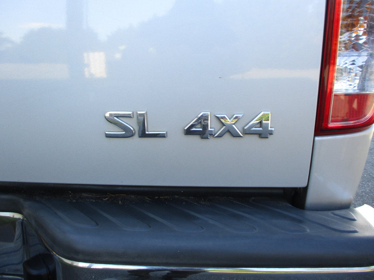 Nissan Frontier SL Crew Cab 4WD LWB 2013 Nissan Frontier SL Crew Cab 4WD LWB 2013