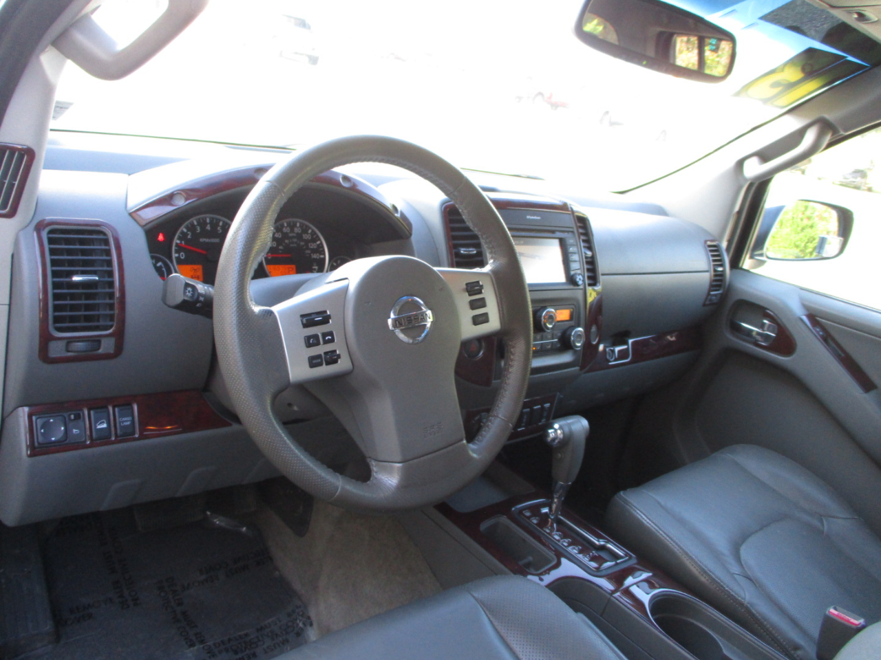 Nissan Frontier SL Crew Cab 4WD LWB 2013 Nissan Frontier SL Crew Cab 4WD LWB 2013