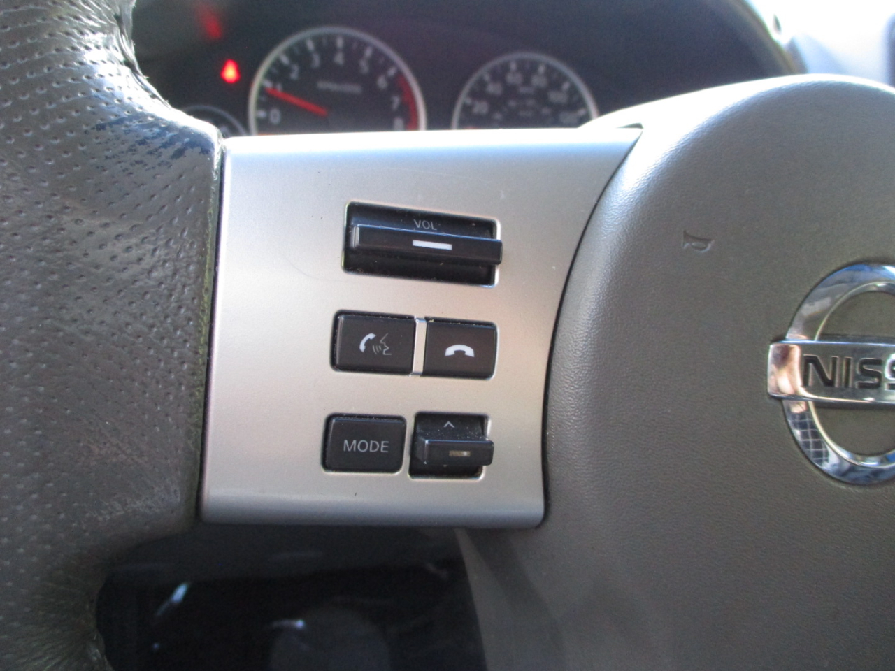 Nissan Frontier SL Crew Cab 4WD LWB 2013 Nissan Frontier SL Crew Cab 4WD LWB 2013