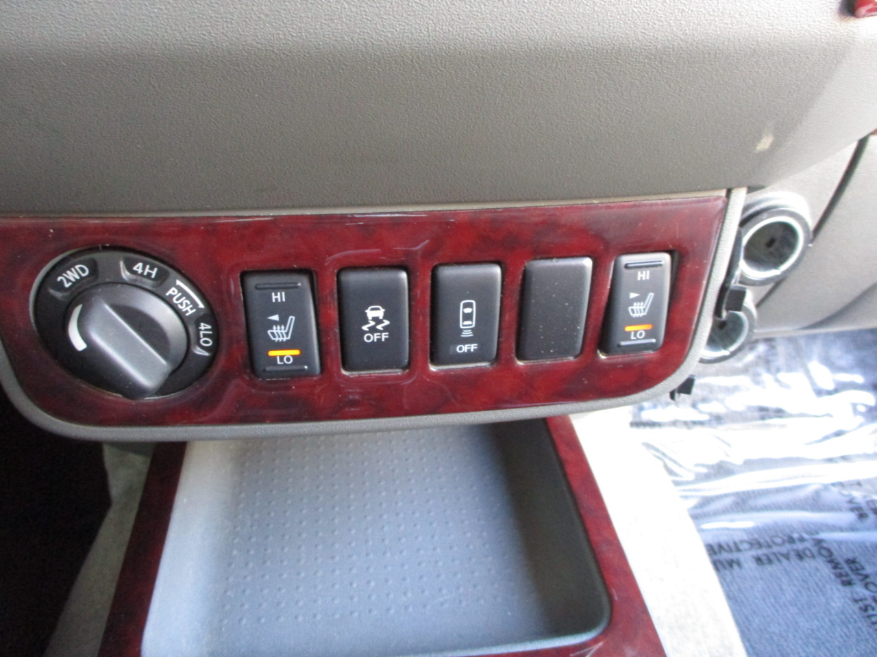 Nissan Frontier SL Crew Cab 4WD LWB 2013 Nissan Frontier SL Crew Cab 4WD LWB 2013