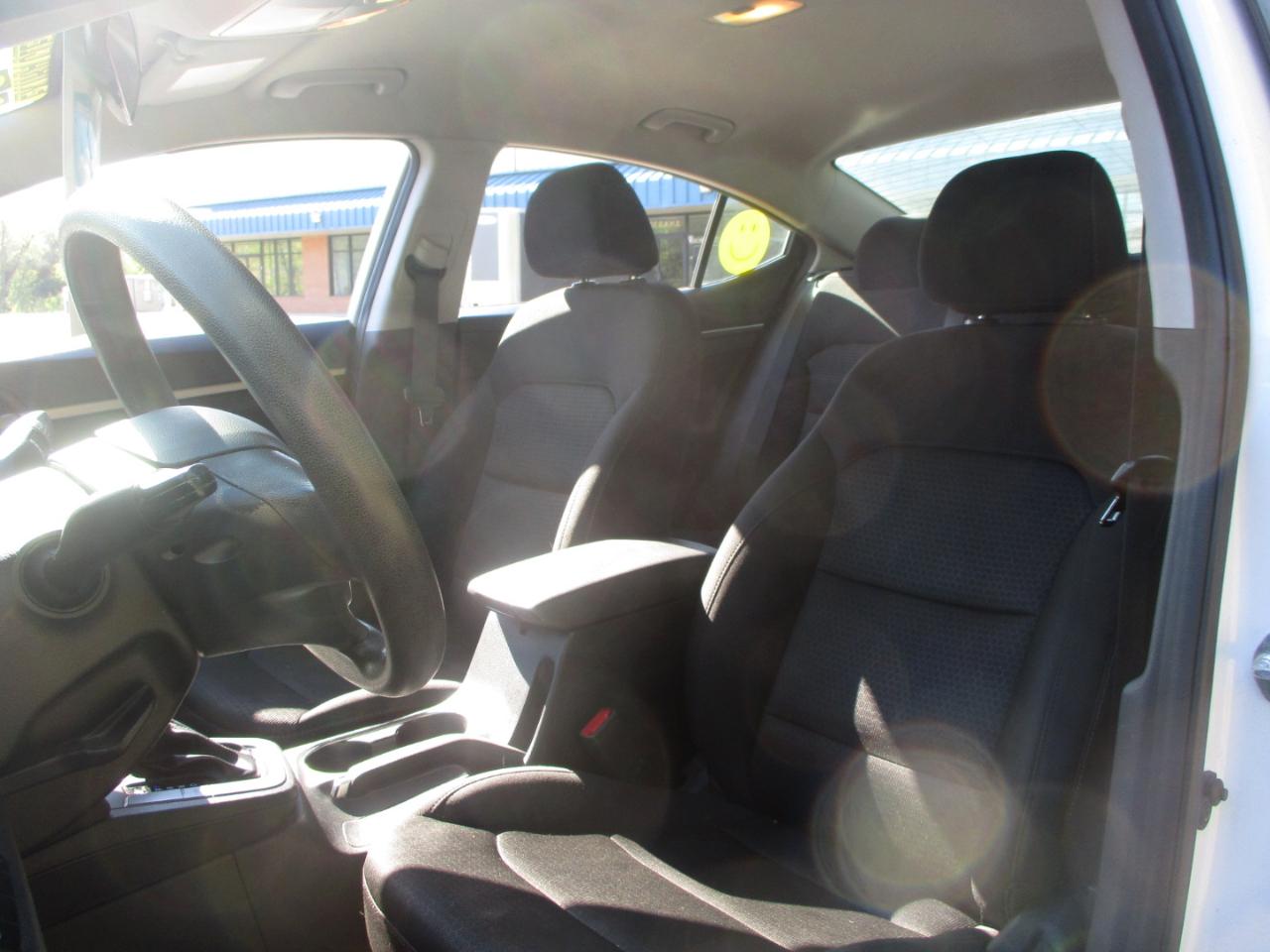 Hyundai Elantra SEL 2018