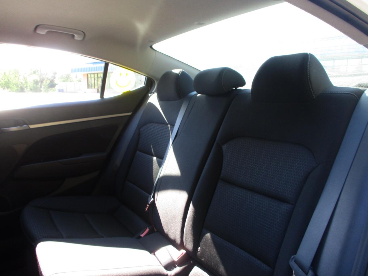 Hyundai Elantra SEL 2018