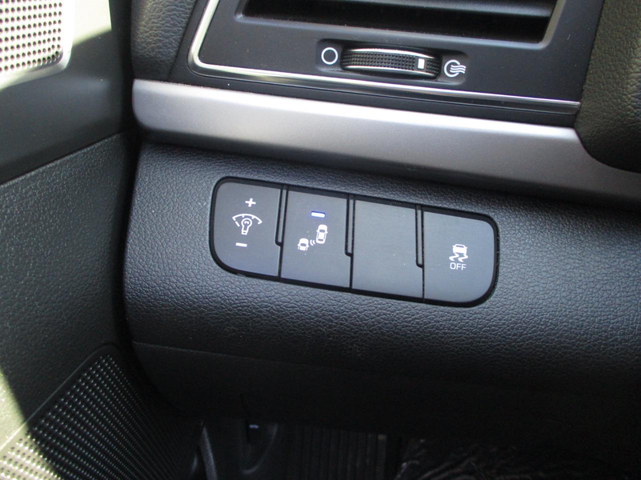 Hyundai Elantra SEL 2018