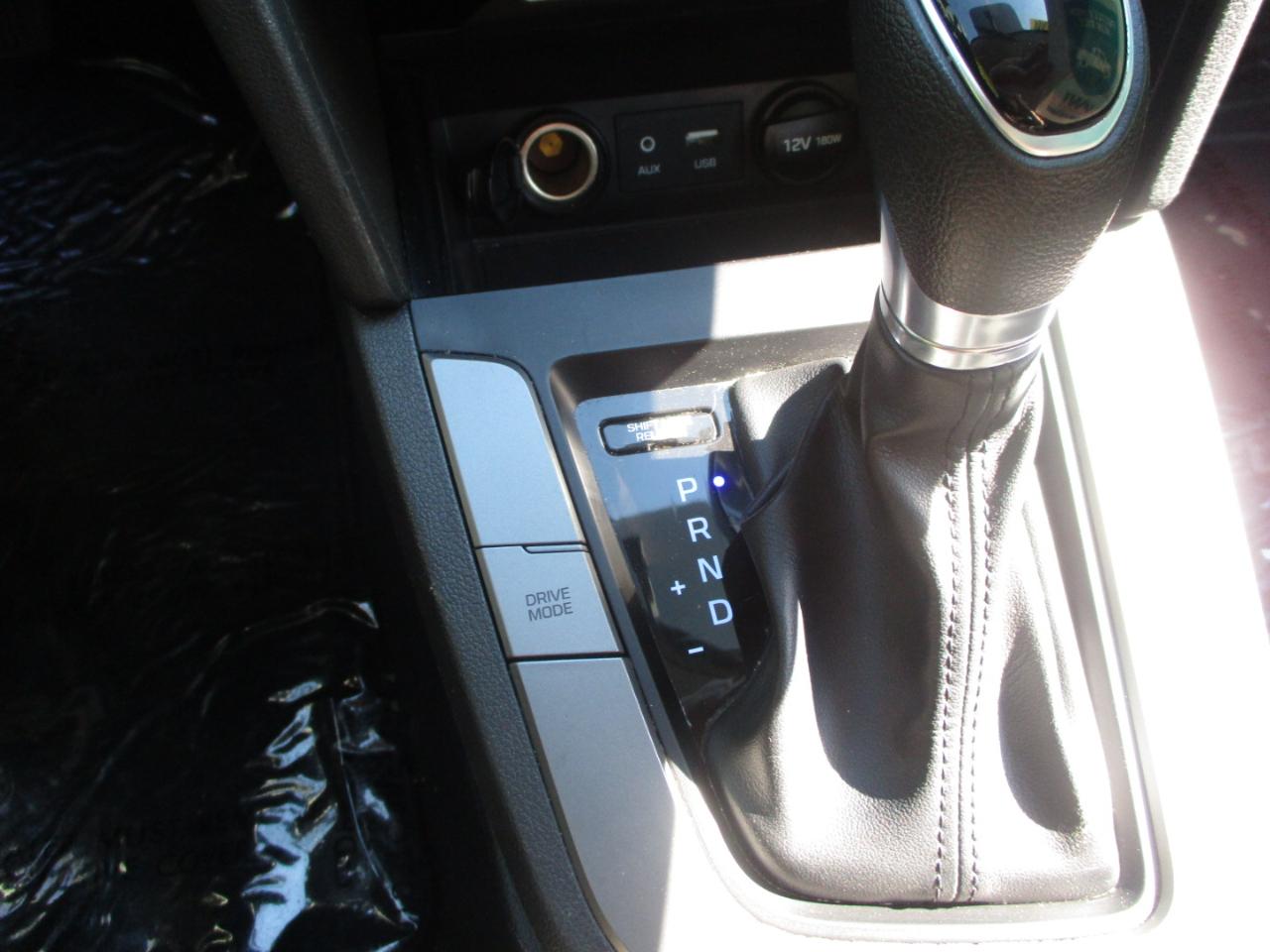 Hyundai Elantra SEL 2018