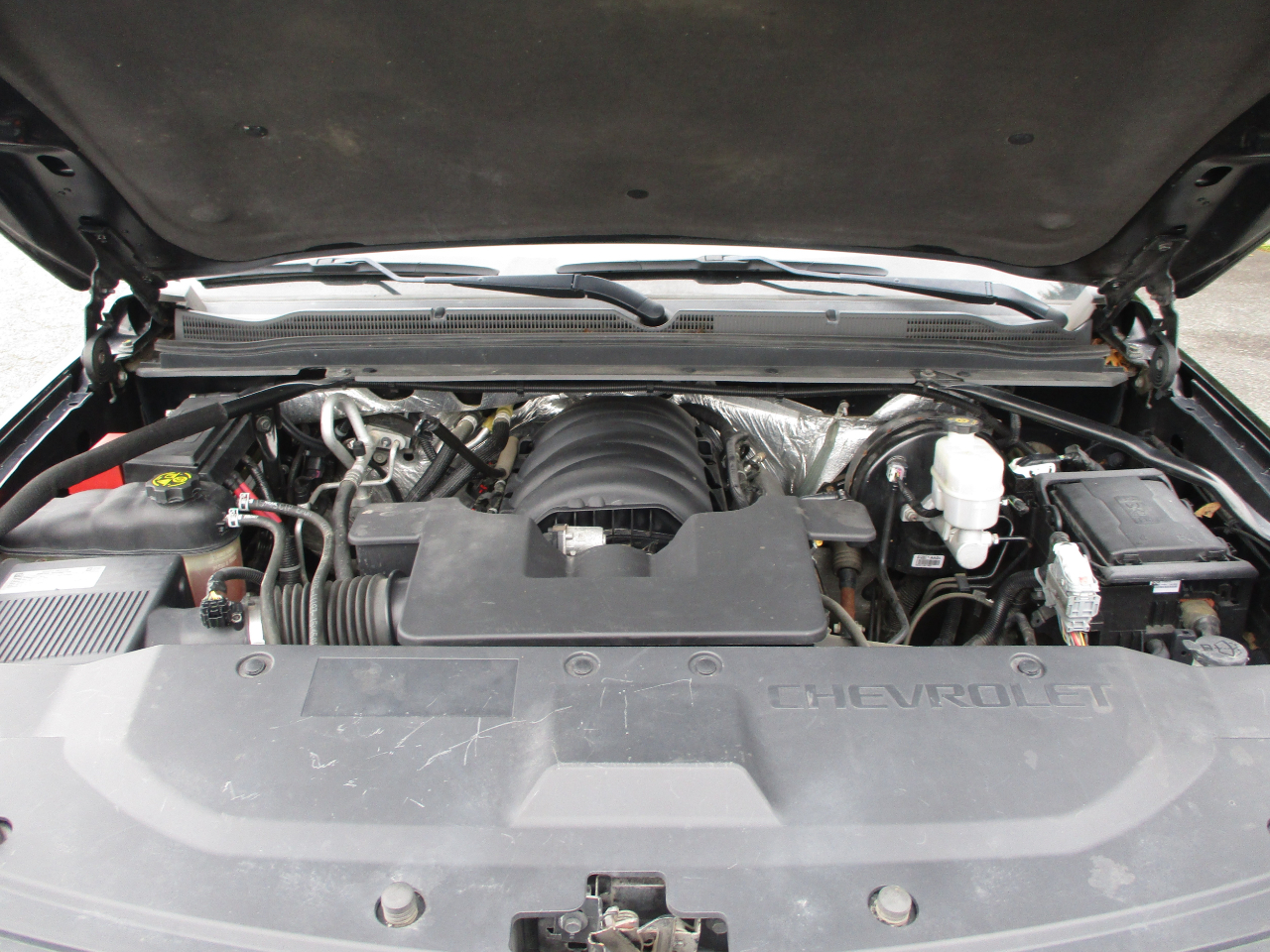 Chevrolet Suburban LT 4WD 2016