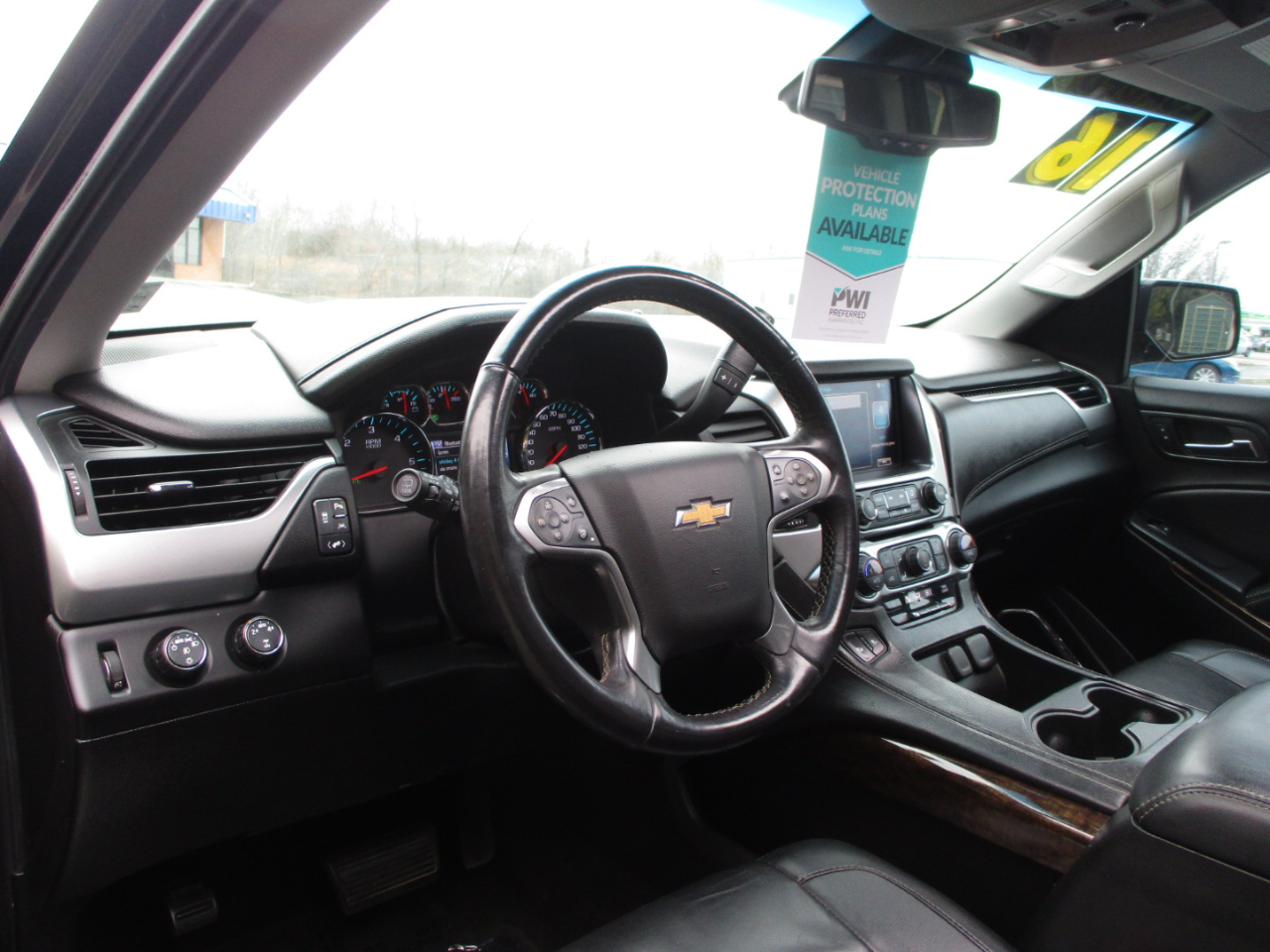 Chevrolet Suburban LT 4WD 2016