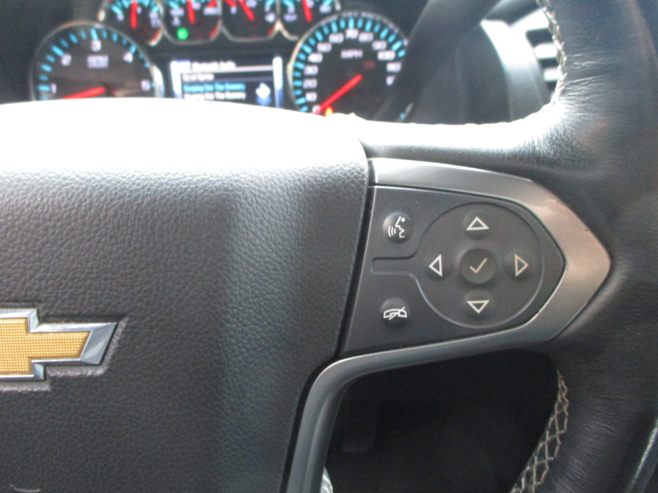 Chevrolet Suburban LT 4WD 2016