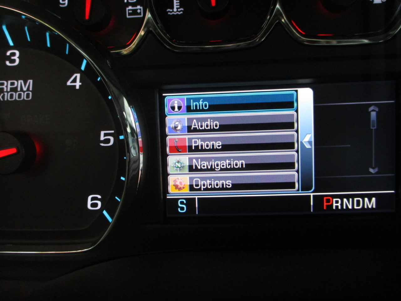 Chevrolet Suburban LT 4WD 2016