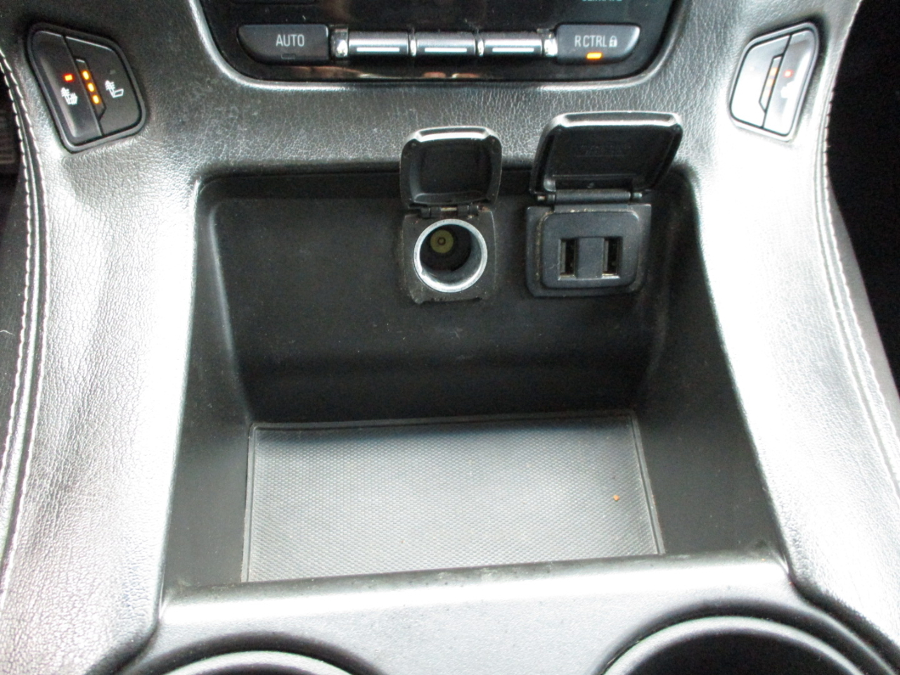 Chevrolet Suburban LT 4WD 2016