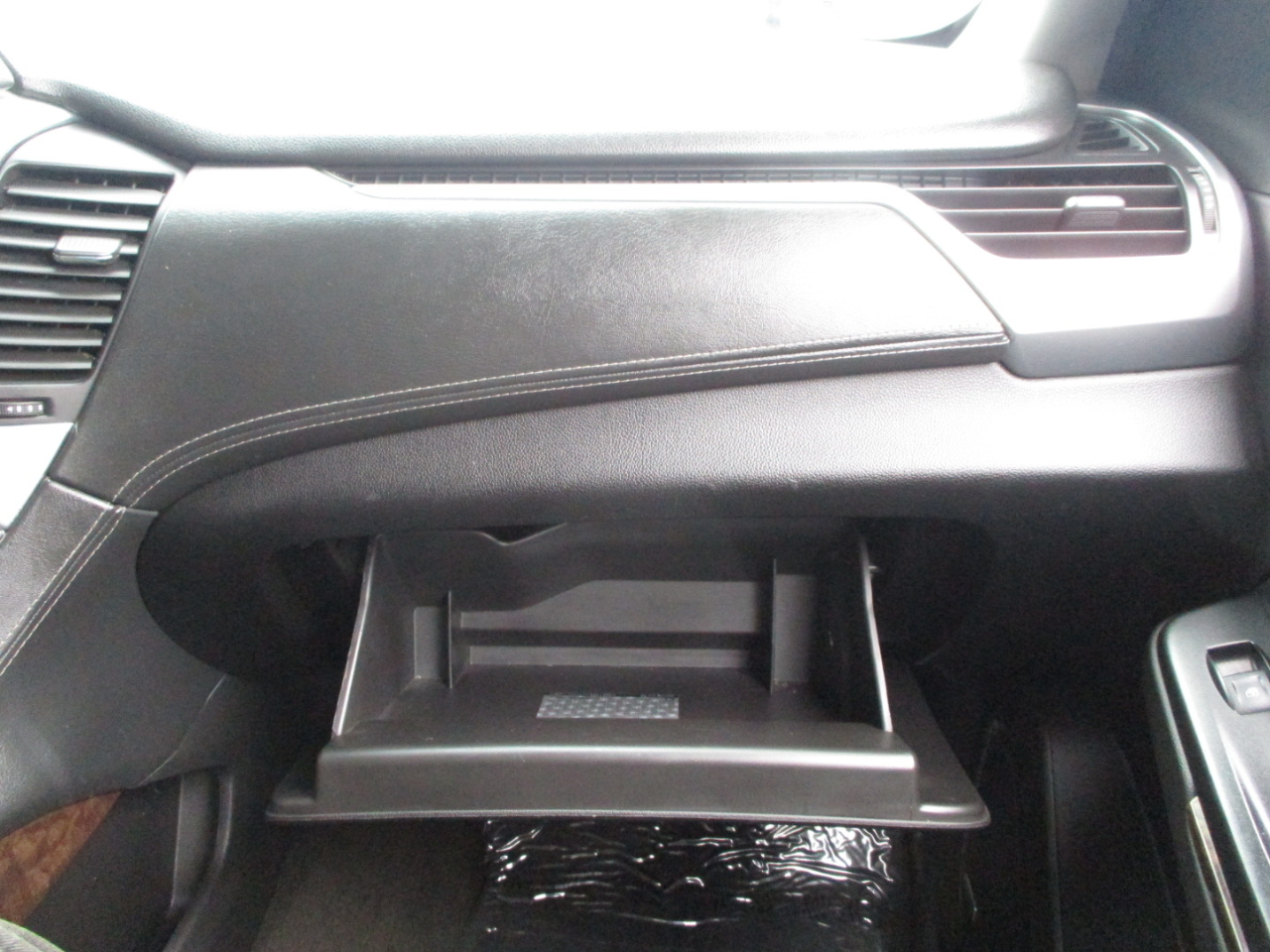 Chevrolet Suburban LT 4WD 2016