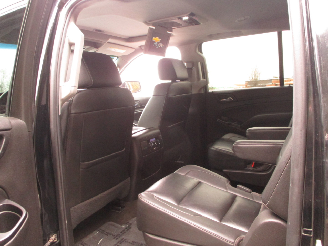 Chevrolet Suburban LT 4WD 2016