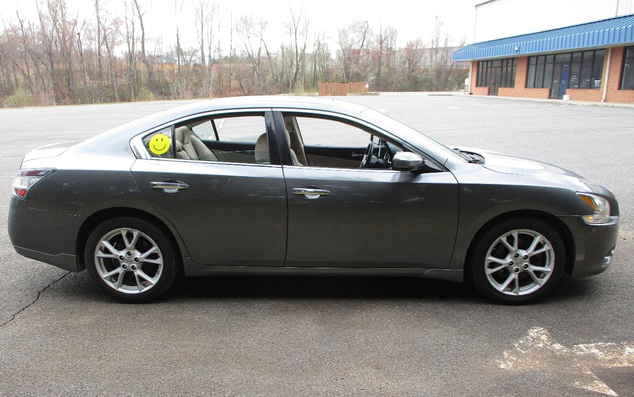 Nissan Maxima S 2014