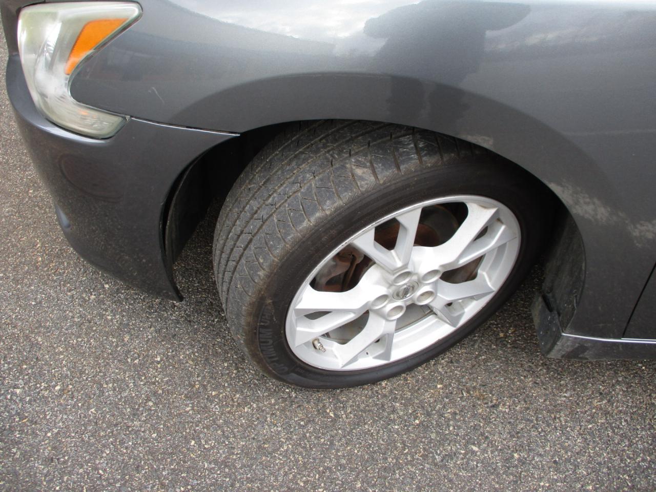 Nissan Maxima S 2014