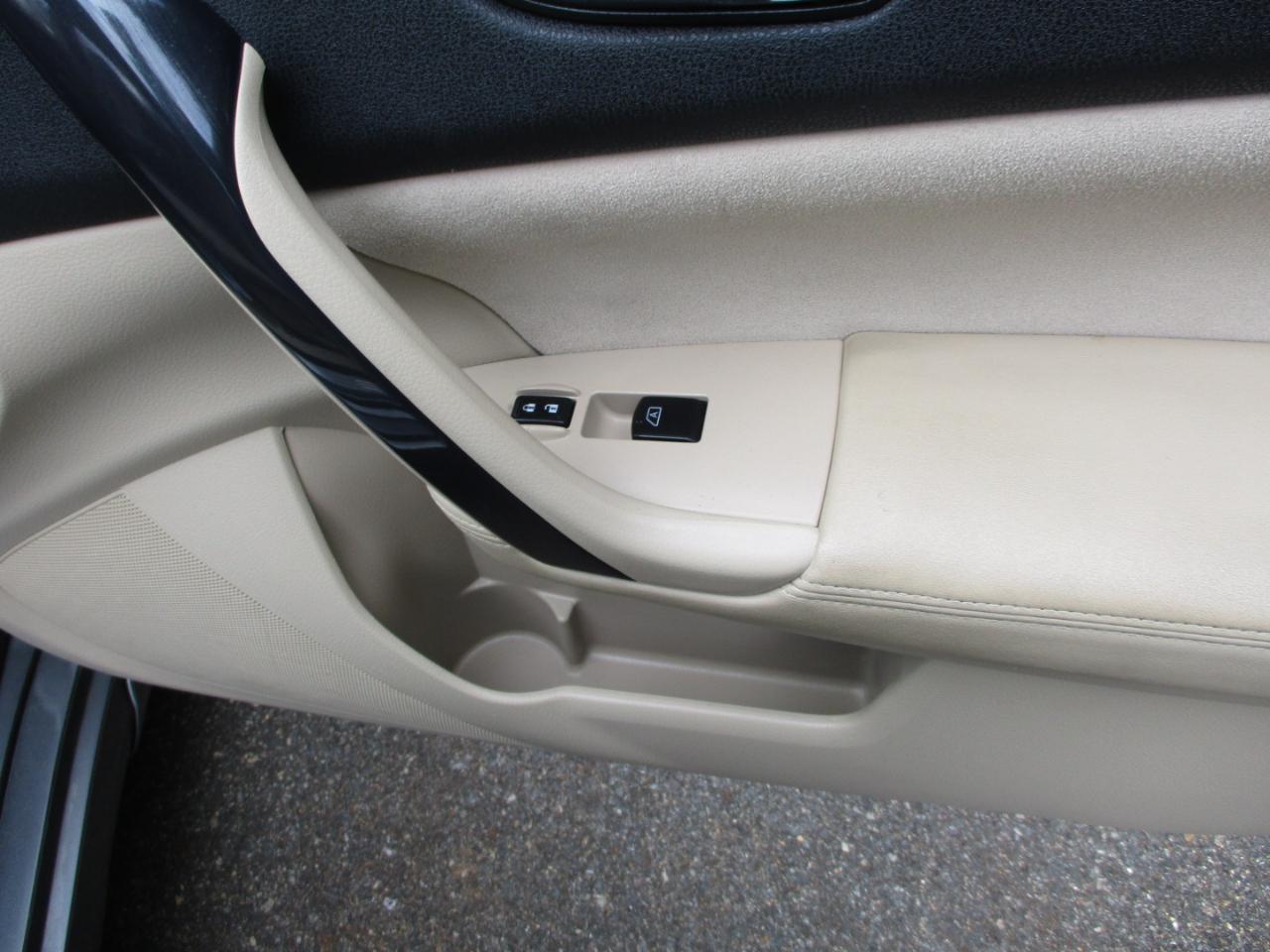 Nissan Maxima S 2014