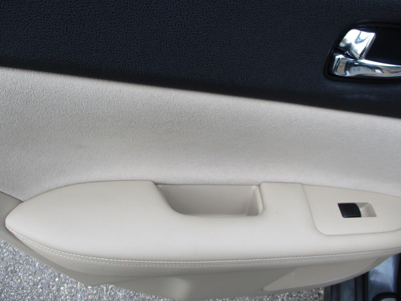 Nissan Maxima S 2014