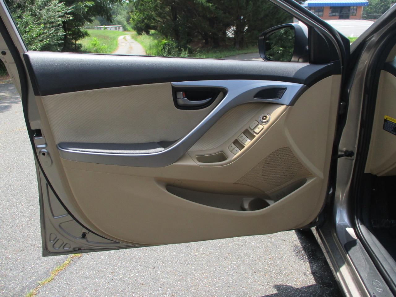 Hyundai Elantra GLS 2013