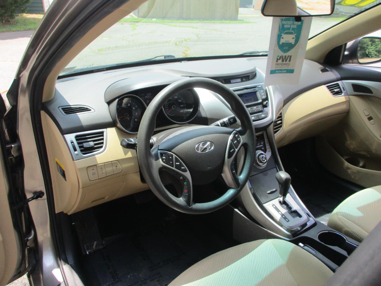 Hyundai Elantra GLS 2013