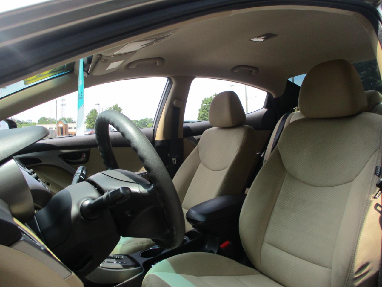 Hyundai Elantra GLS 2013