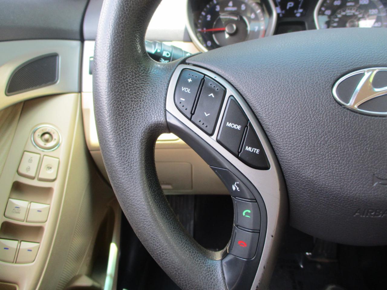 Hyundai Elantra GLS 2013