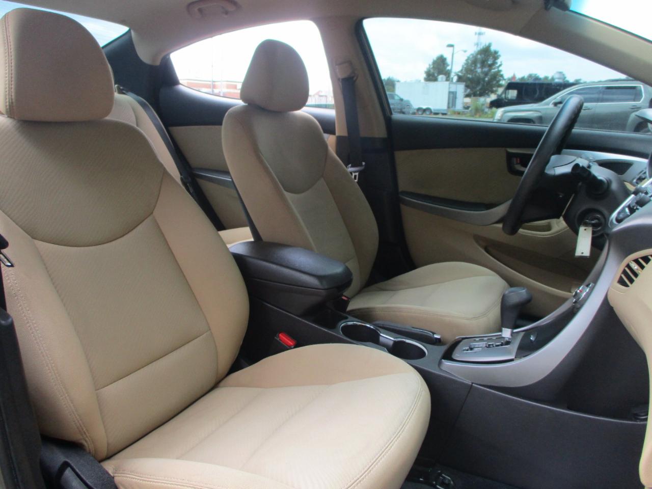 Hyundai Elantra GLS 2013