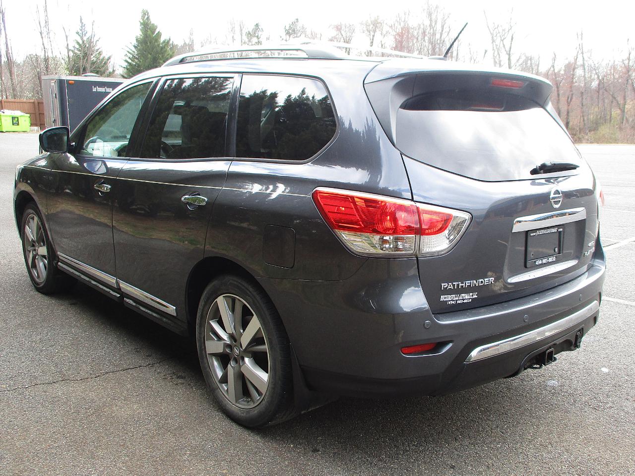 Nissan Pathfinder Platinum 4WD 2014