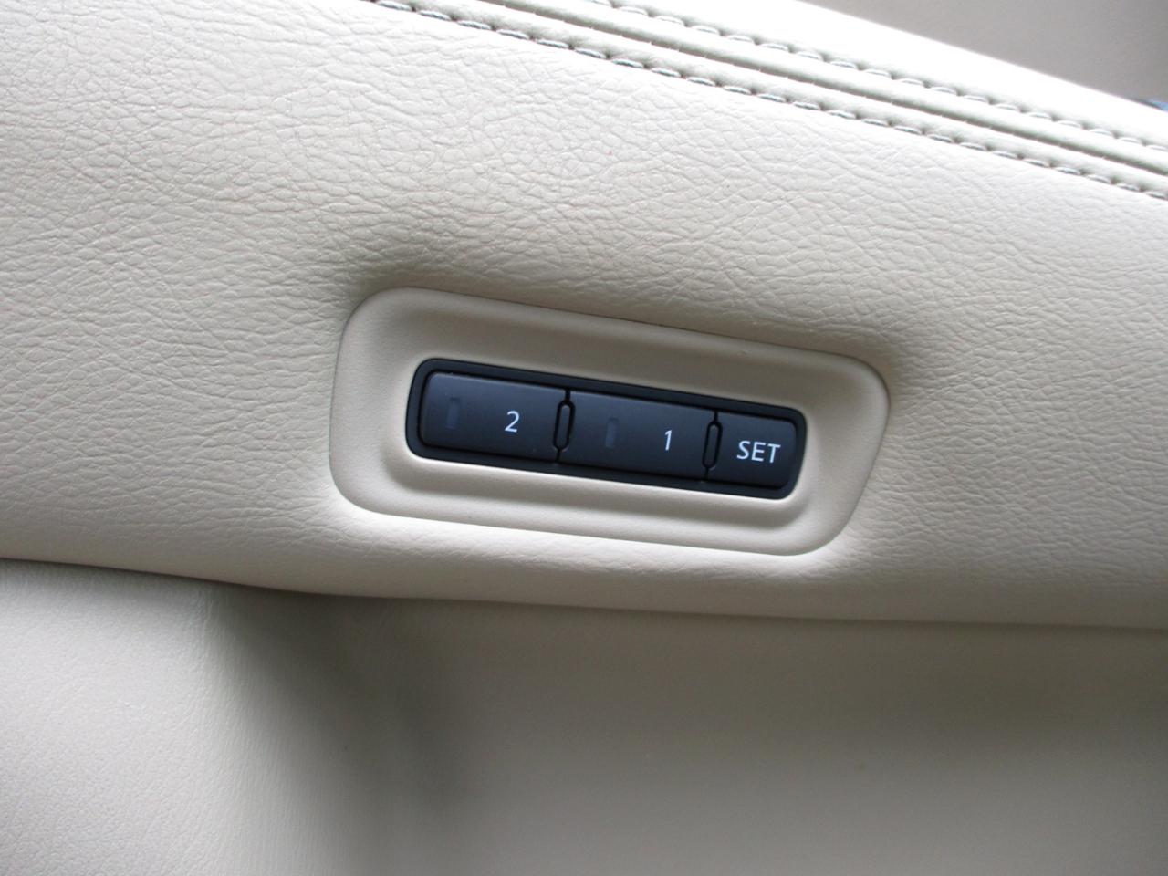 Nissan Pathfinder Platinum 4WD 2014