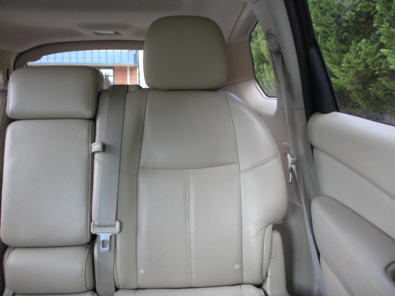 Nissan Pathfinder Platinum 4WD 2014