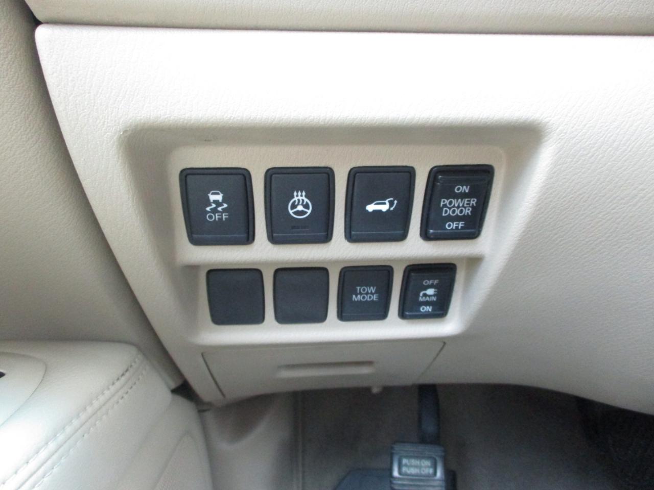 Nissan Pathfinder Platinum 4WD 2014