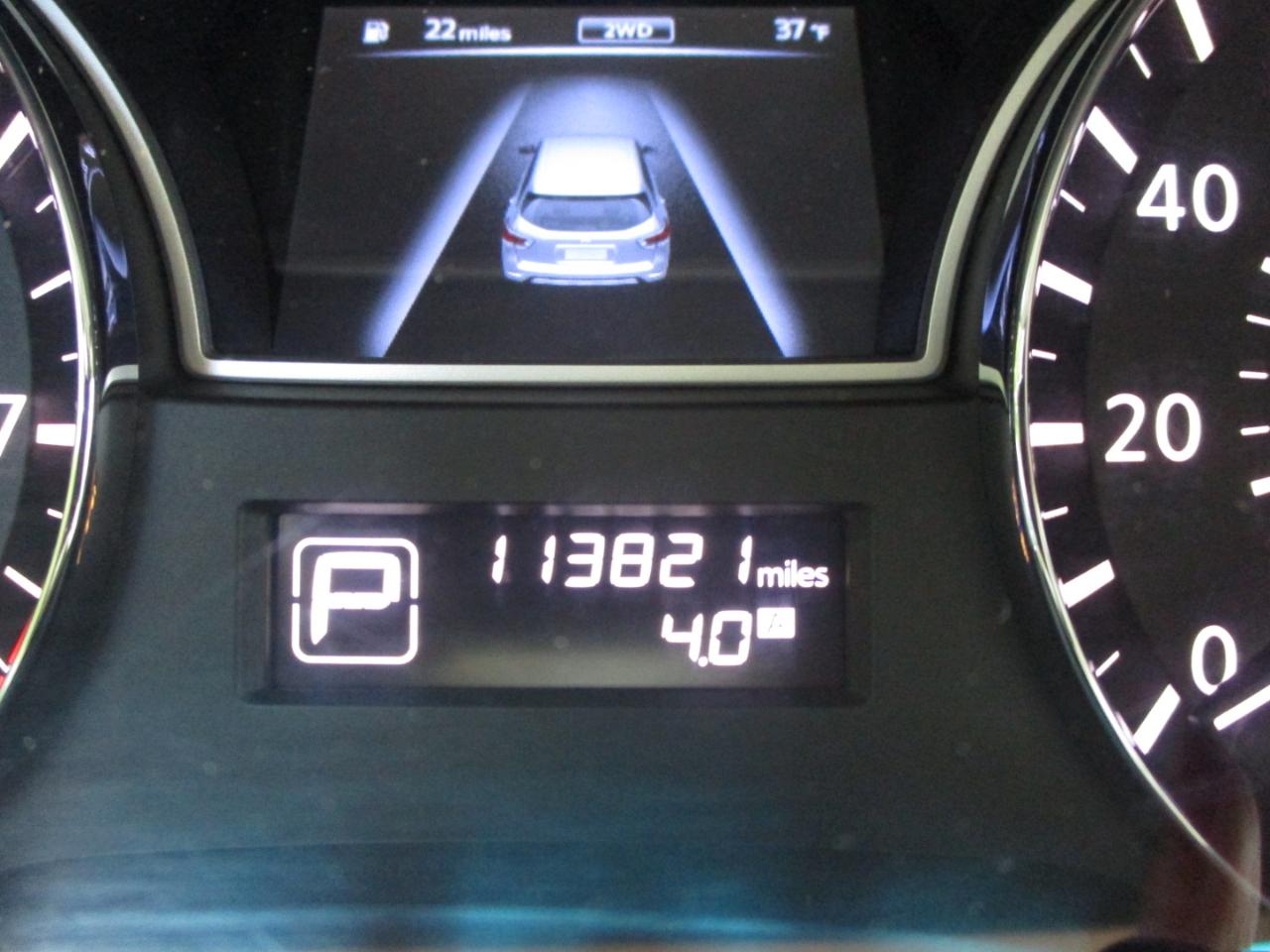 Nissan Pathfinder Platinum 4WD 2014