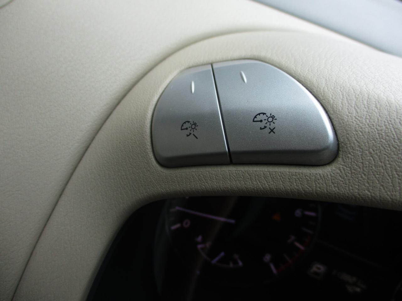 Nissan Pathfinder Platinum 4WD 2014