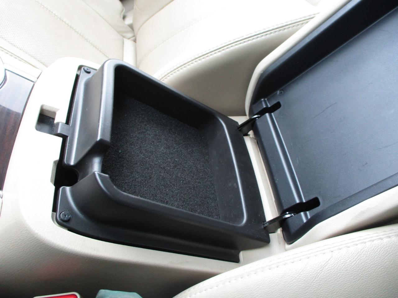 Nissan Pathfinder Platinum 4WD 2014