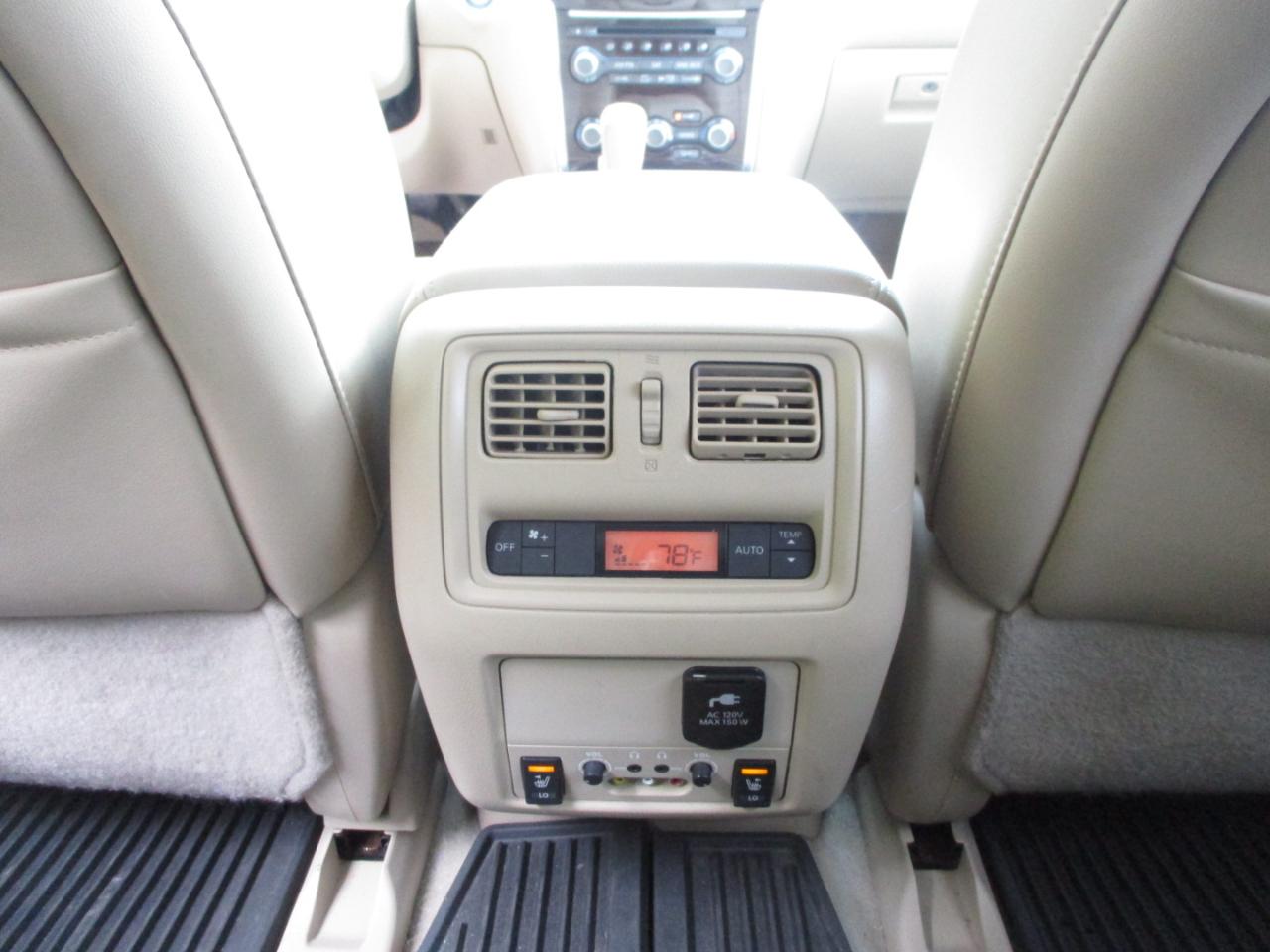 Nissan Pathfinder Platinum 4WD 2014