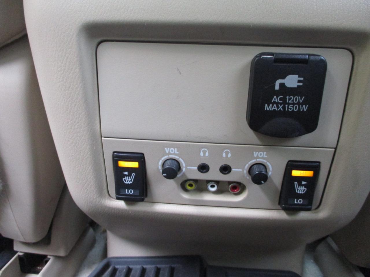 Nissan Pathfinder Platinum 4WD 2014