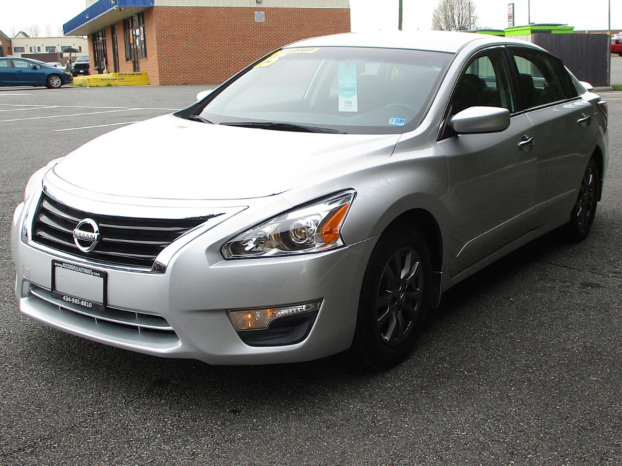 Nissan Altima 2.5 S 2015