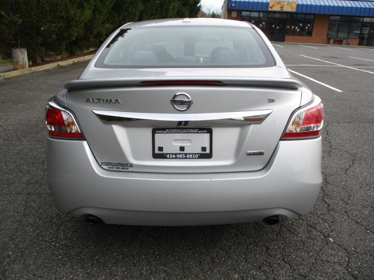 Nissan Altima 2.5 S 2015