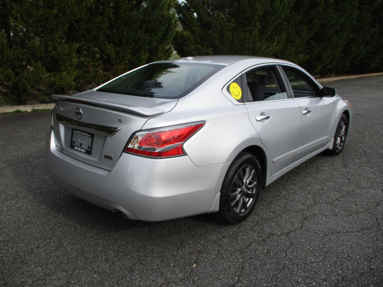 Nissan Altima 2.5 S 2015