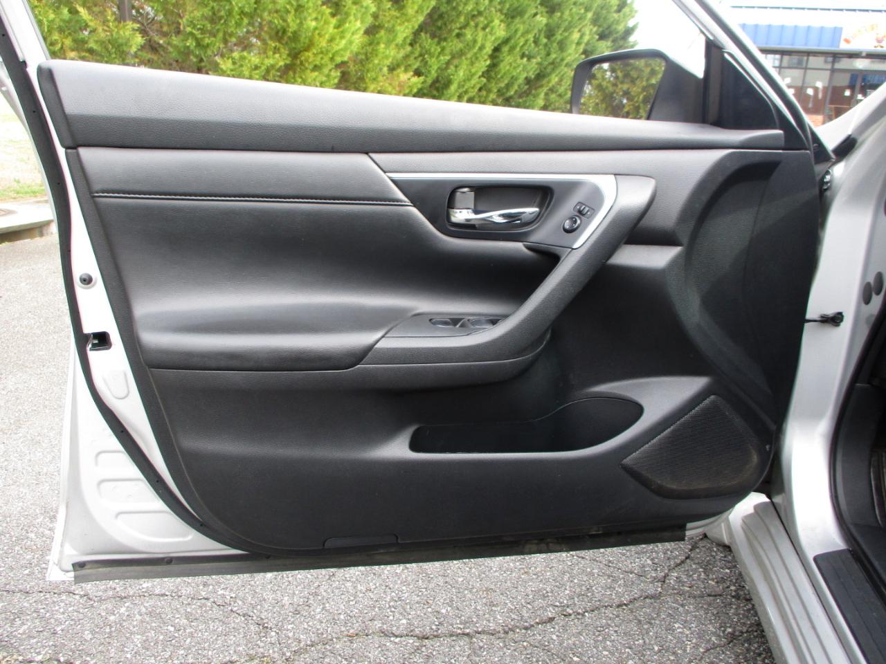 Nissan Altima 2.5 S 2015