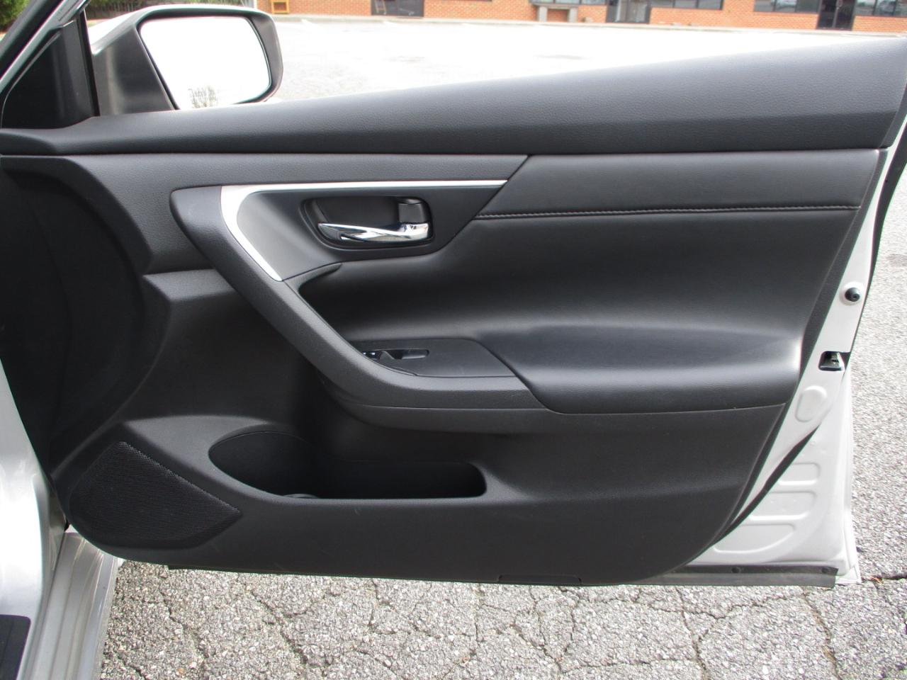 Nissan Altima 2.5 S 2015