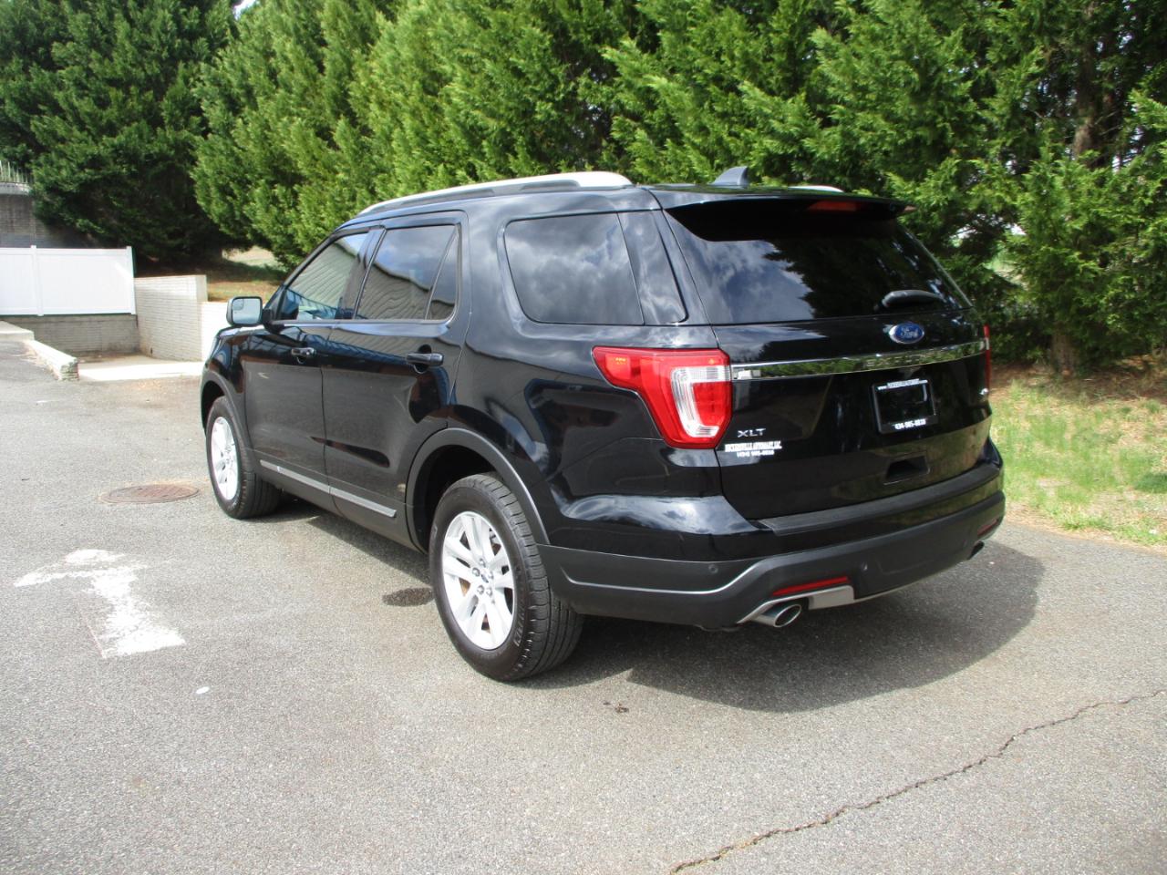 Ford Explorer XLT 4WD 2018