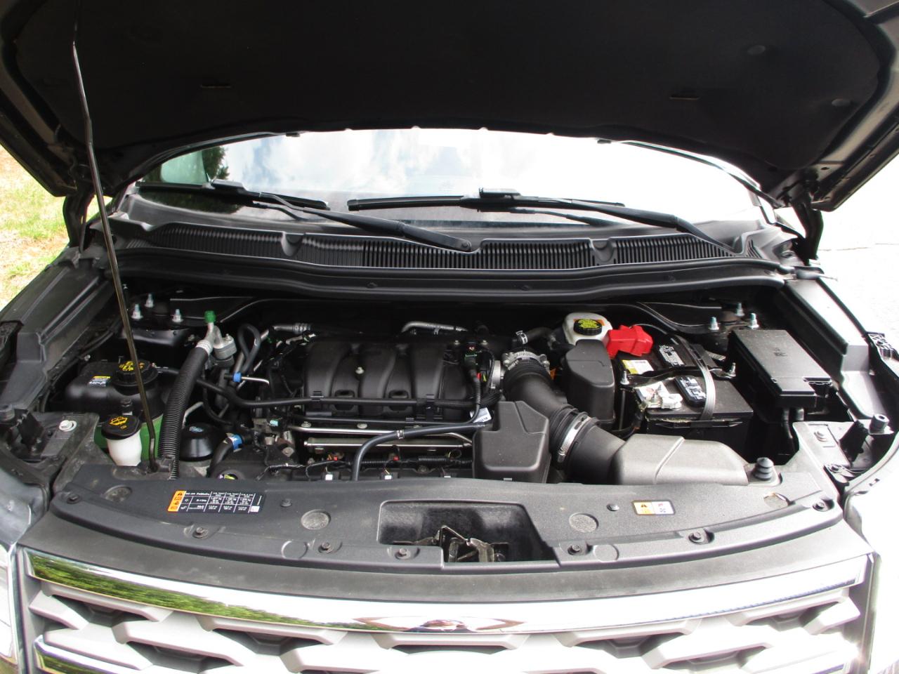 Ford Explorer XLT 4WD 2018