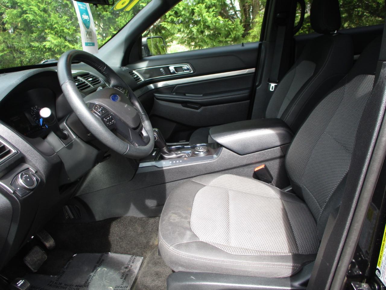 Ford Explorer XLT 4WD 2018