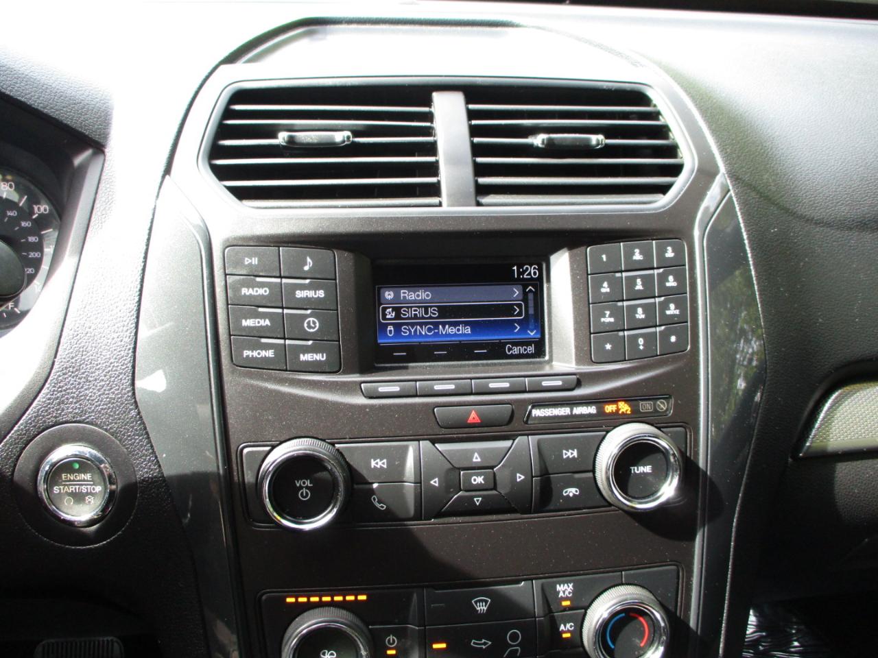 Ford Explorer XLT 4WD 2018